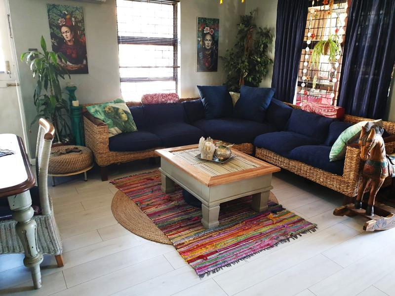 2 Bedroom Property for Sale in Gordons Bay Western Cape